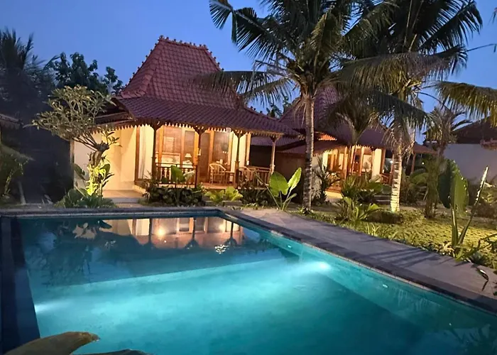 Laksmi Viridis With Bathtub And Sharing Pool * Blahbatu