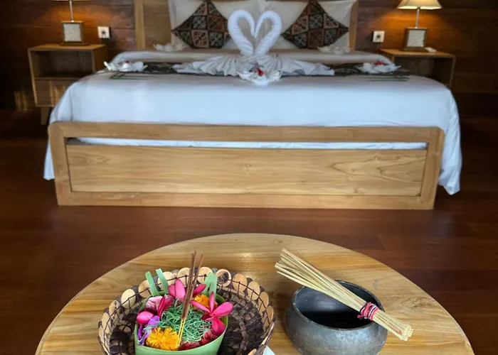 Laksmi Viridis With Bathtub And Sharing Pool * Blahbatu