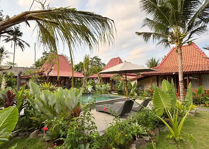 Laksmi Viridis With Bathtub And Sharing Pool *