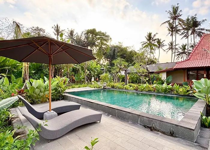 Laksmi Viridis With Bathtub And Sharing Pool